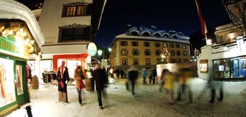 Après Ski St. Anton St. Anton bei Nacht (©Georg Gindl)